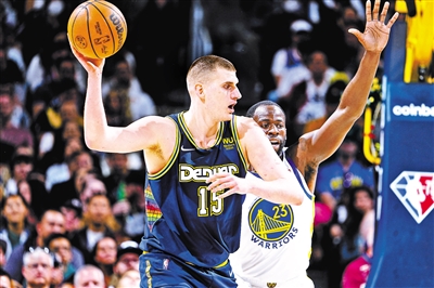 对核心球员 对核心球员