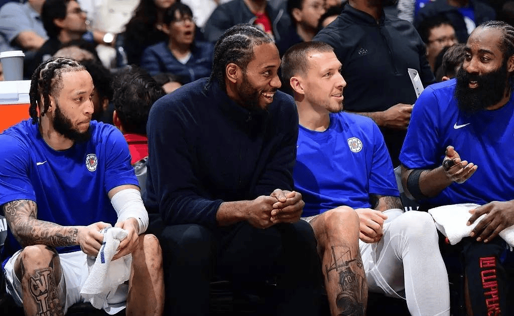 快船续约 快船续约